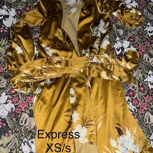 Express Floral Wrap long shirt
